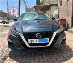 نيسان ألتيما